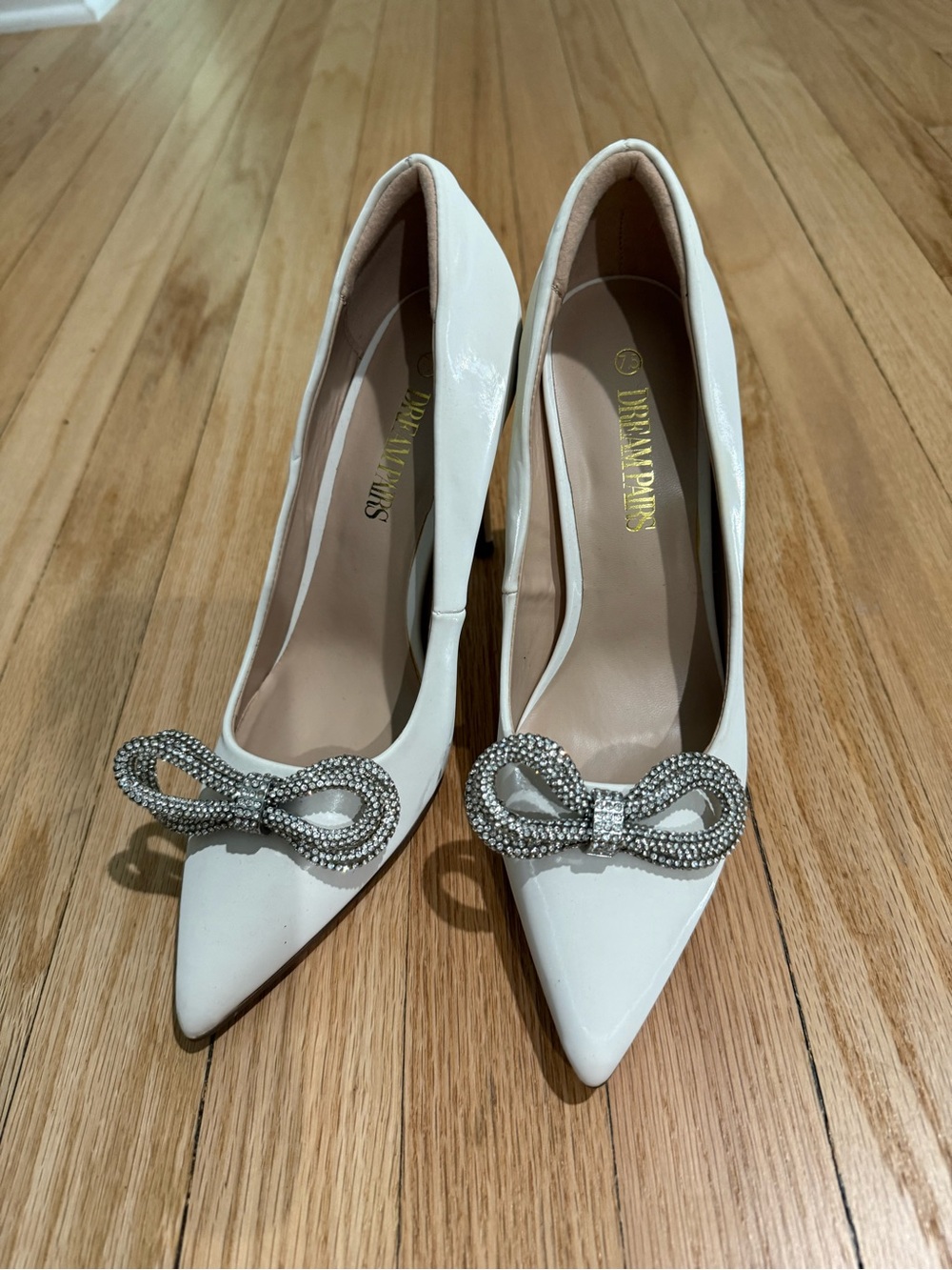 Dream Pairs White Patent Pointed-Toe Pumps with Crystal Bow